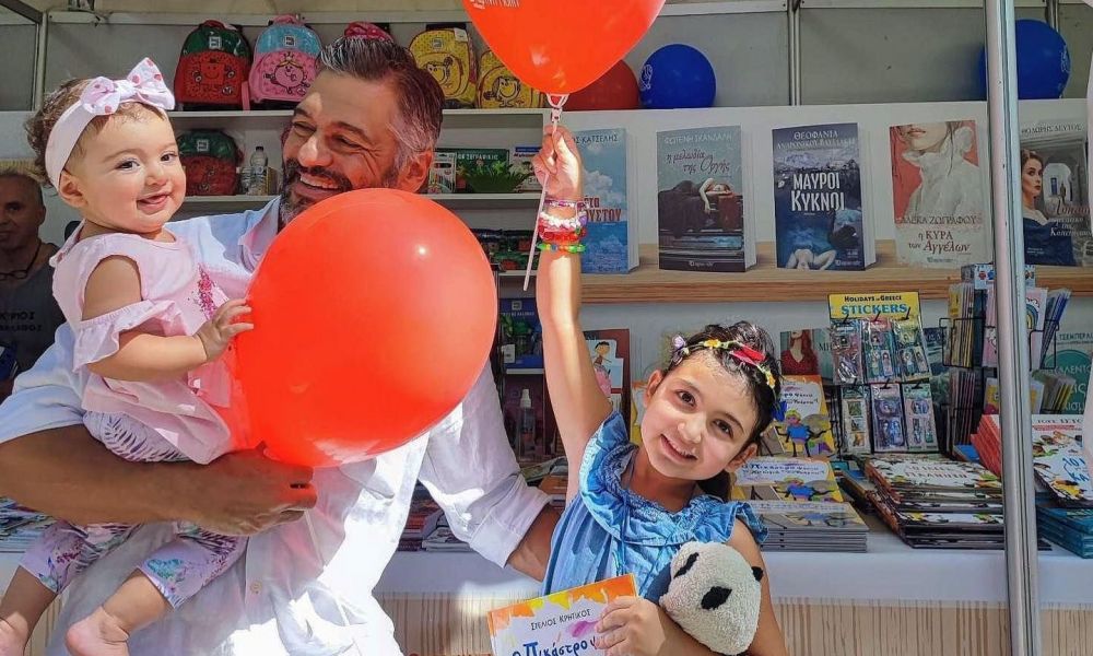 Στέλιος Κρητικός: Οι ξεκαρδιστικές αναρτήσεις που έκανε με την μικρή του κόρη