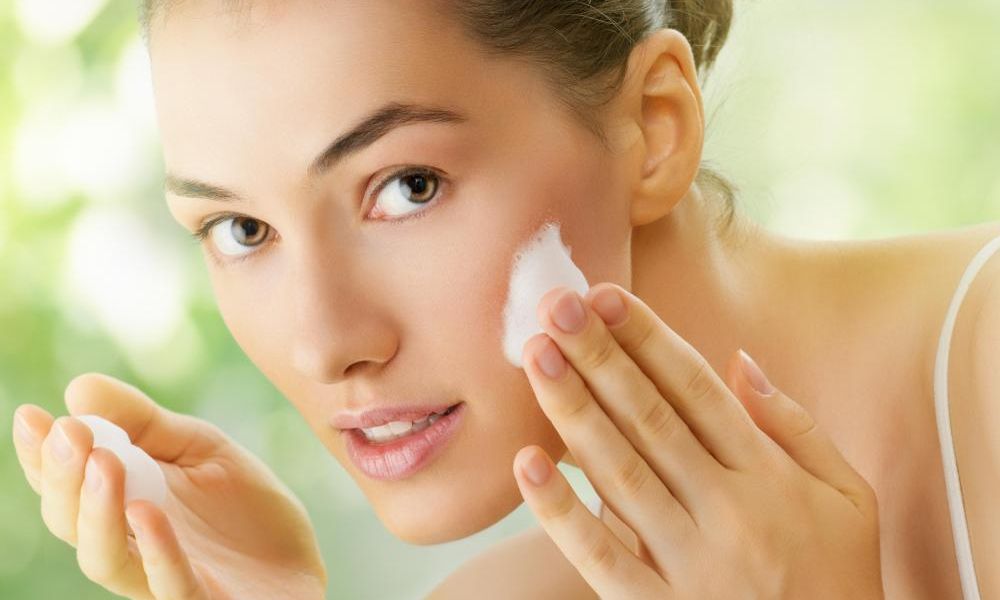 Λοσιόν με έλαιο τεϊόδεντρου - Ιδανική για επιδερμίδα με σπυράκια