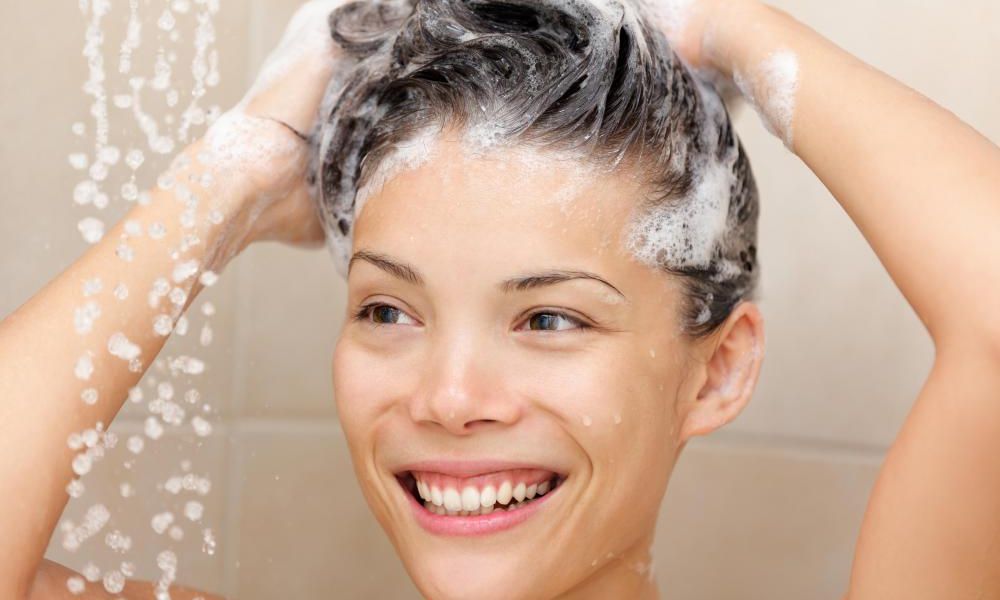 Δροσιστικό σαμπουάν για απαράμιλλη φρεσκάδα και αναζωογόνηση: Το τέλειο δώρο για μαμάδες