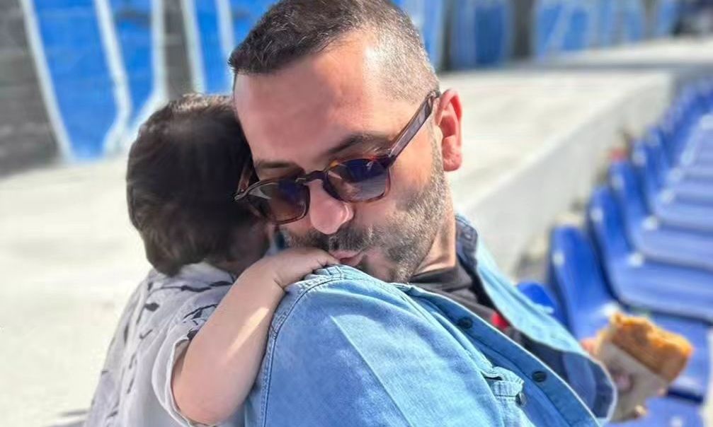 Λεωνίδας Κουτσόπουλος: Το retro αυτοκίνητο που έκανε τον γιο του να θέλει να το ... οδηγήσει