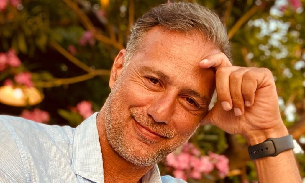 Δημήτρης Πλειώνης: Η γνωριμία με τη γυναίκα του και ο ερχομός της κόρης τους 4 μήνες μετά