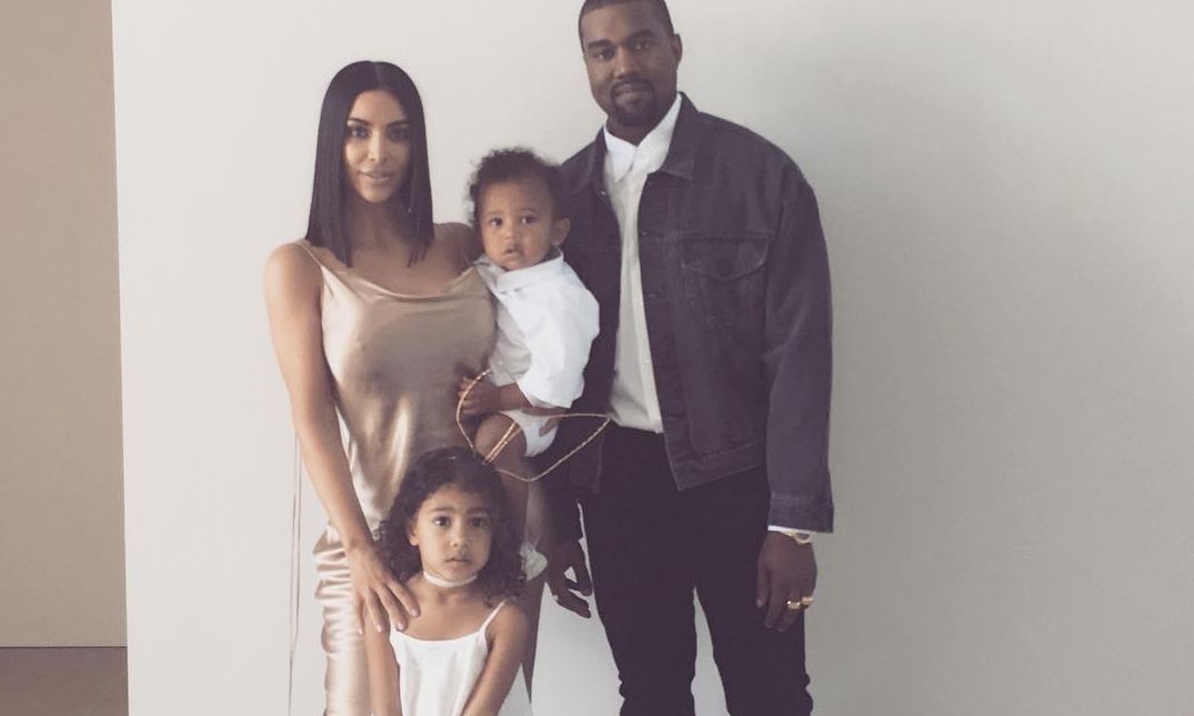 Kim Kardashian: Η νέα φωτογραφία του Saint κάνει ήδη το γύρο του διαδικτύου και ξετρελαίνει