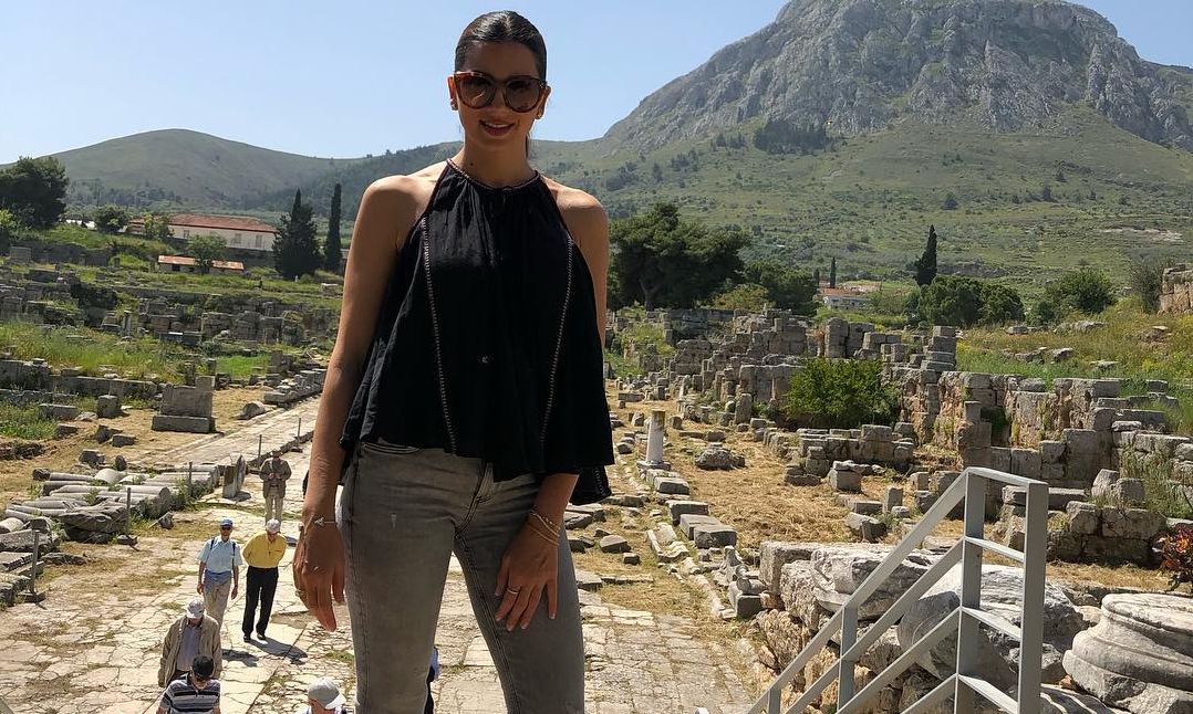 Σταματίνα Τσιμτσιλή: Δείτε με ποιον ποζάρει στη νέα της φωτογραφία (pics)