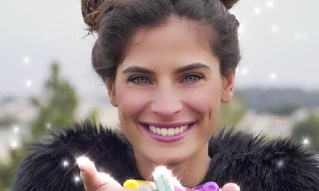 Η Χριστίνα Μπόμπα κάνει πρόβα νυφικού - Δείτε τις φωτογραφίες που δημοσίευσε (pics)