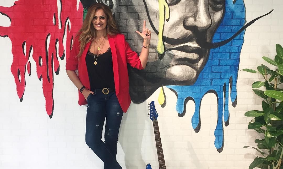 Βίκυ Κουλιανού: «Δεν ένιωσα ποτέ το καμπανάκι της μητρότητας»