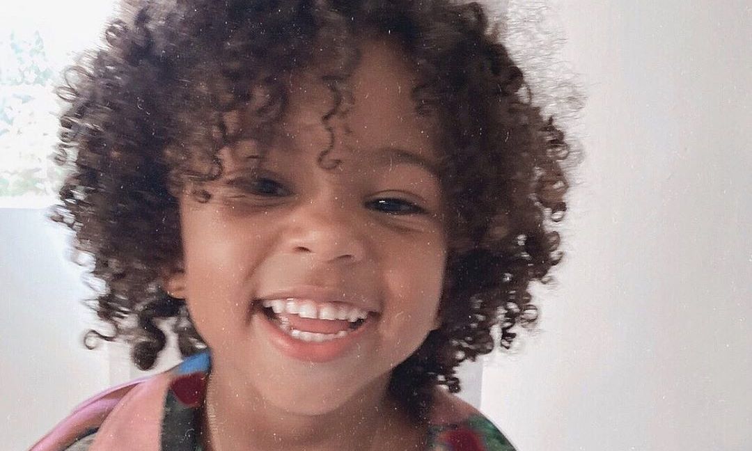 Περίεργες φήμες για τον Saint West από τη γέννησή του μέχρι και σήμερα (vid & pics)