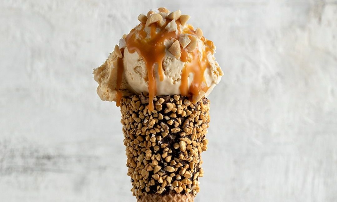 Φτιάξε το παγωτό toffee του Άκη Πετρετζίκη