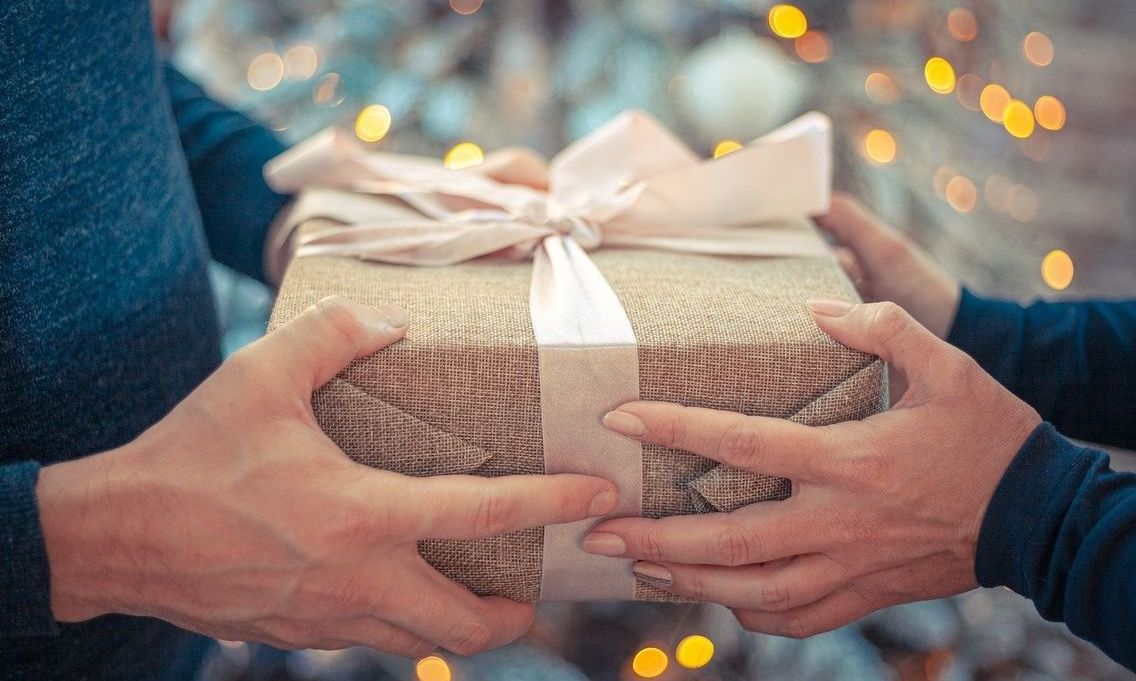 Christmas loading! Τα πιο quiet luxury δώρα έχουν την «υπογραφή» της Boss