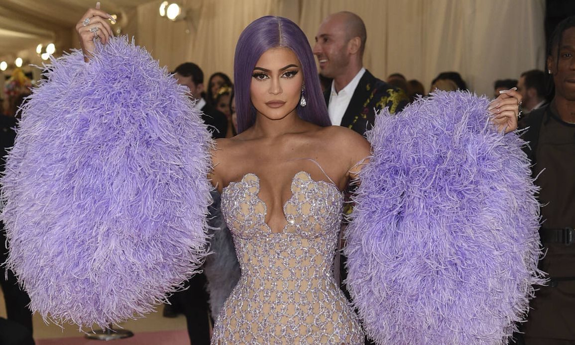 Κάιλι Τζένερ: Στα δικαστήρια για τη «μυστική» φόρμουλα των καλλυντικών της