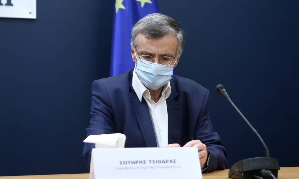 Κορωνοϊός: «Καμπανάκι» Τσιόδρα - Το δεύτερο κύμα είναι εδώ