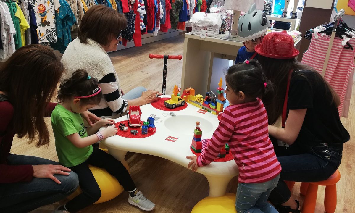 Διασκεδάστε με LEGO στο κατάστημα DPAM στη Γλυφάδα