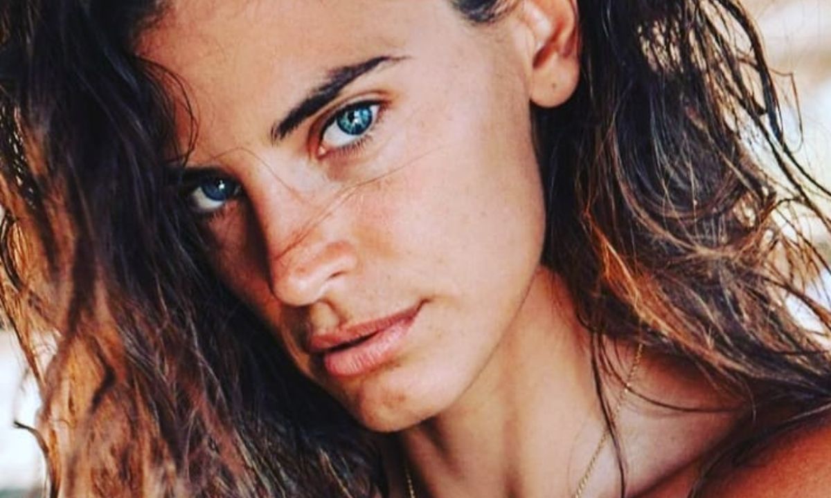 Έγκυος η Χριστίνα Μπόμπα; Οι νέες της φωτογραφίες μας έβαλαν σε σκέψεις