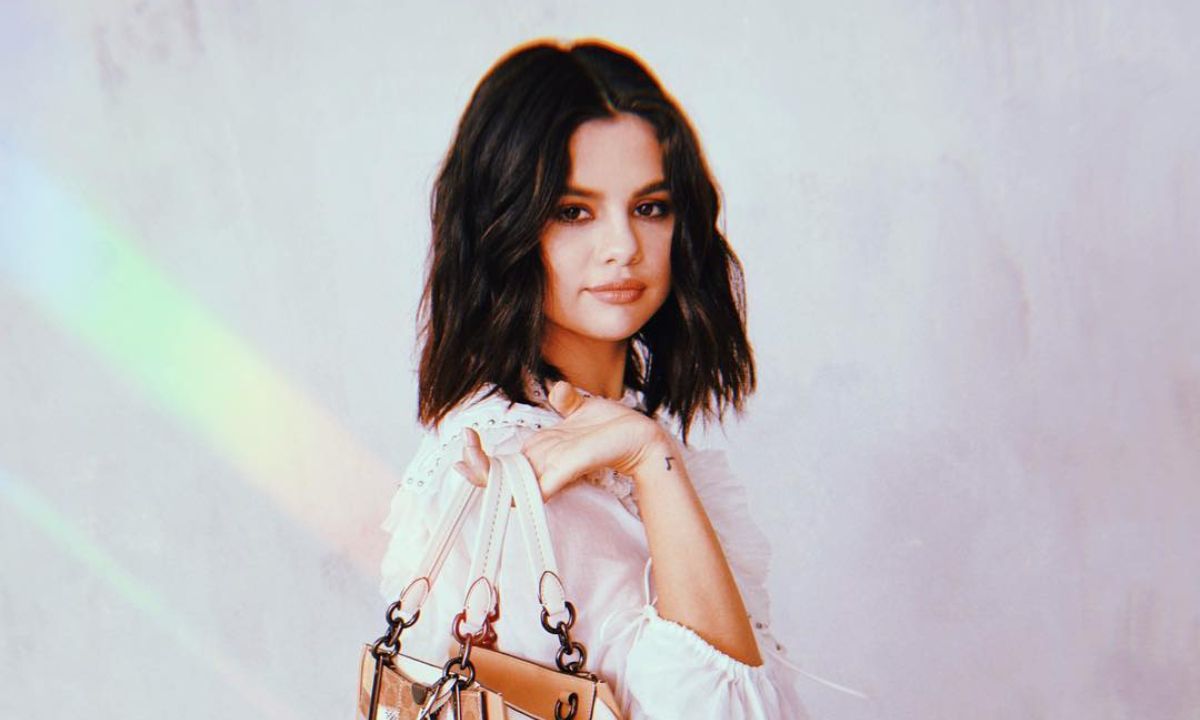 Selena Gomez: Ό,τι νεότερο ξέρουμε για τα προϊόντα ομορφιάς που θα κυκλοφορήσει είναι εδώ