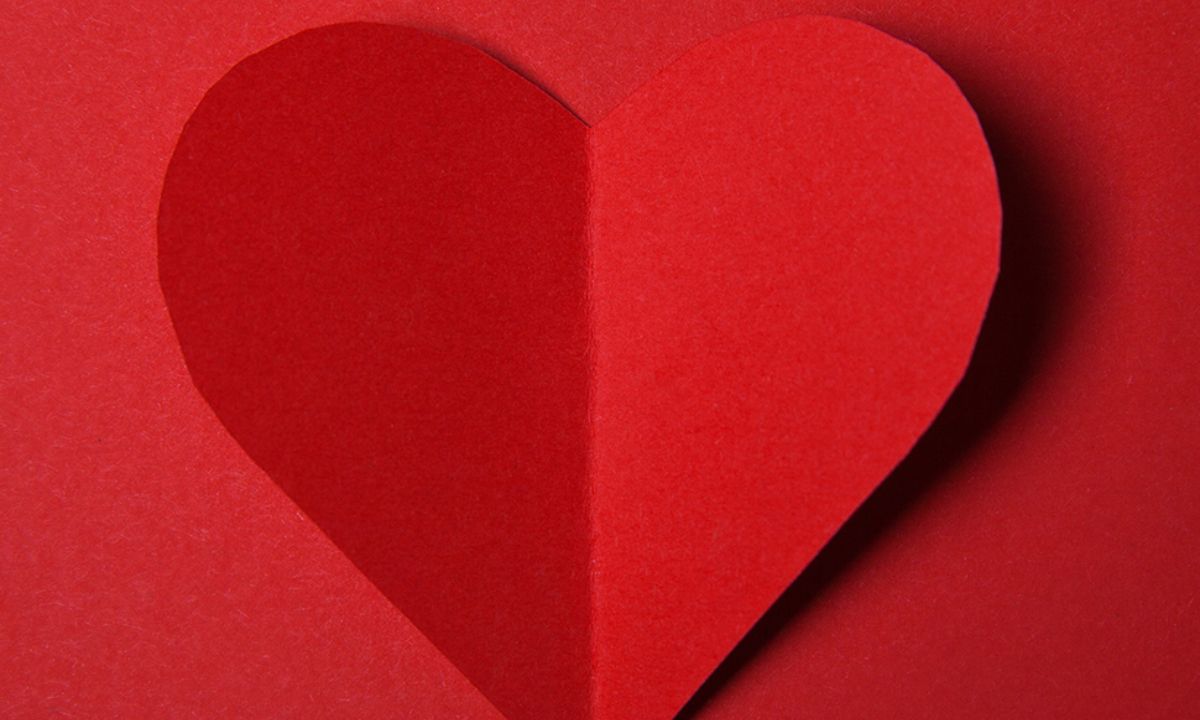 Εβδομαδιαίες Ερωτικές προβλέψεις 26/08–01/09: Σκέψου πριν… υποκύψεις!