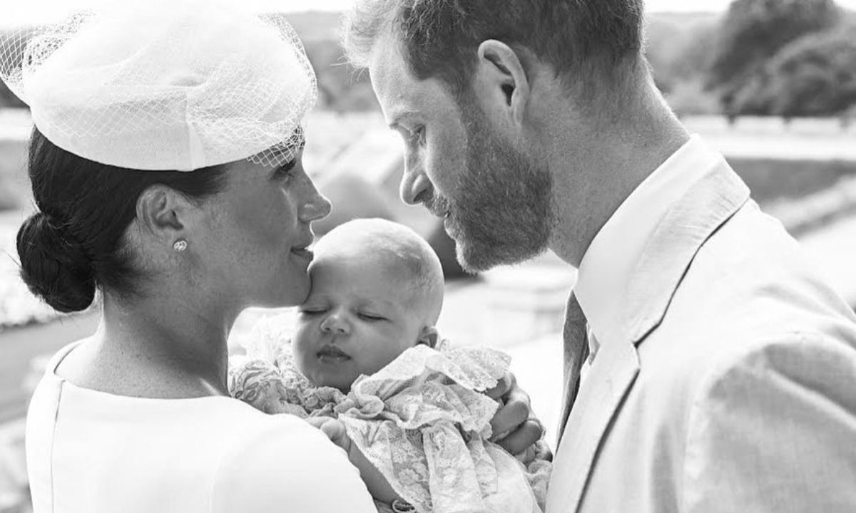 Πέρασαν δύο χρόνια για να τιμήσει η Meghan Markle την μνήμη της Diana: Ο ρόλος του γιου της Archie