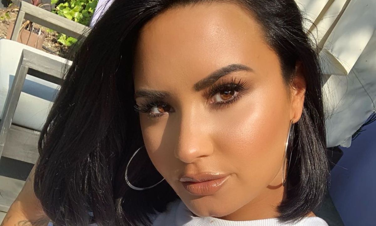 Δε φαντάζεσαι με ποια τραγουδίστρια γιόρτασε τα γενέθλιά της η Demi Lovato