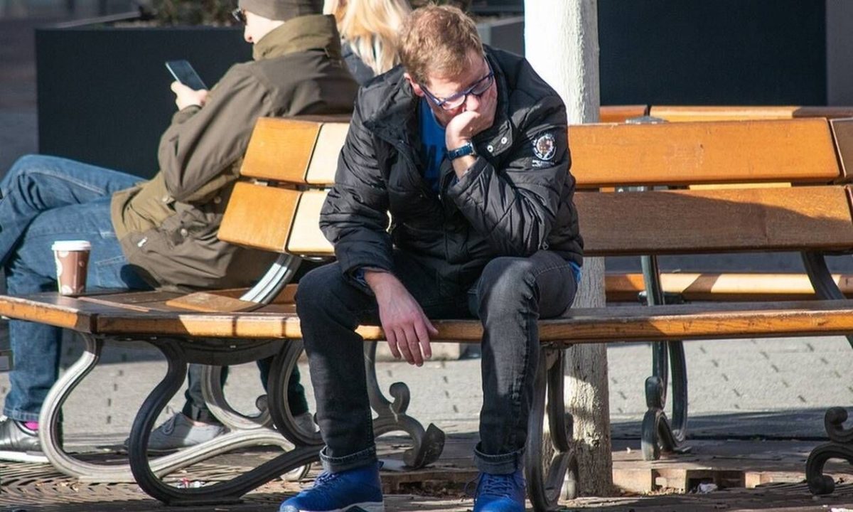 ΟΟΣΑ: Πάνω από 25% η ανεργία των νέων στην Ελλάδα