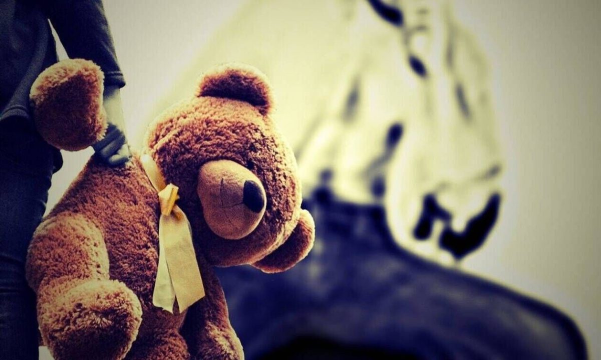 Κως: Στο εδώλιο κομμωτής που κατηγορείται για αποπλάνηση παιδιών