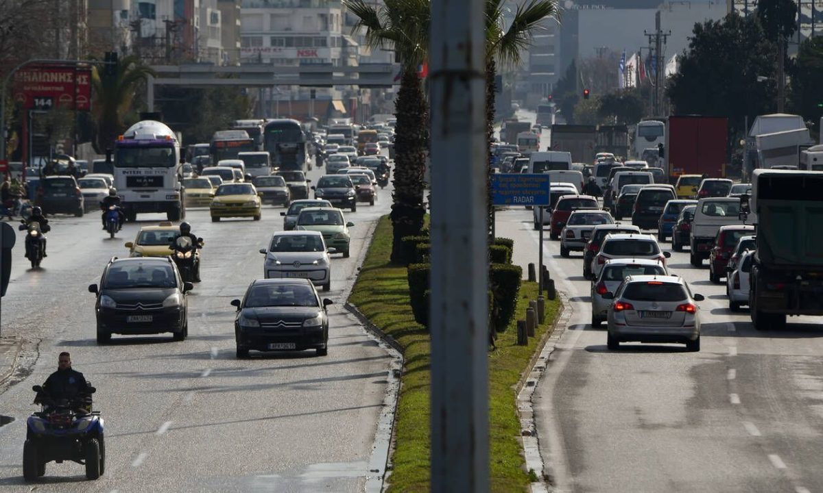 Τέλη κυκλοφορίας 2020: Αντίστροφη μέτρηση για τη πληρωμή -Τι ισχύει με την κατάθεση πινακίδων