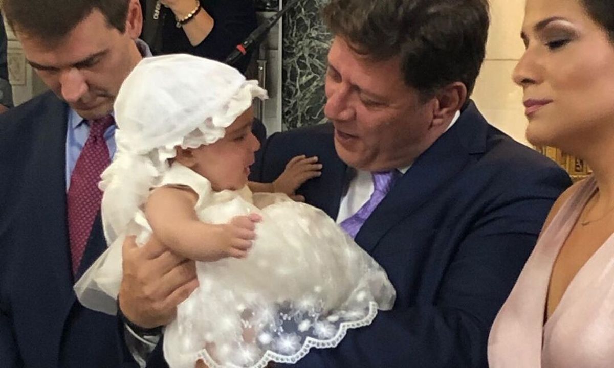 Βαφτίστηκε η Αλίκη Βουγιουκλάκη! Συγκινητικές στιγμές στη Γλυφάδα! (photos)