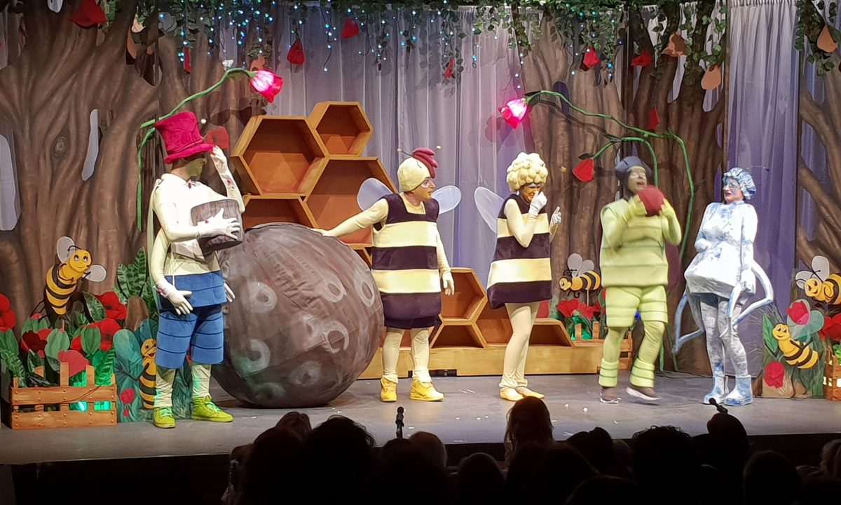 «Μάγια η Μέλισσα» στο Alhambra Art Theatre - Η επιτυχία συνεχίζεται για 2η χρονιά