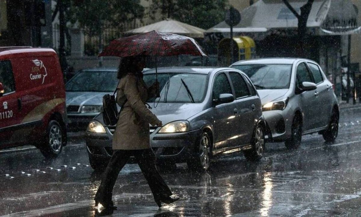 Καιρός: Πολλά προβλήματα από την κακοκαιρία - Στο έλεος της «Βικτώριας» η Ελλάδα