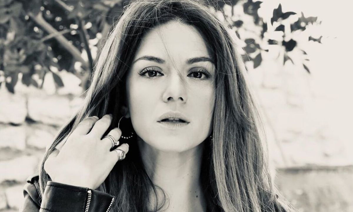 Βάσω Λασκαράκη: Καλοκαίρι δεν είναι αλλά έτσι μας έδειξε το κορμί της χωρίς ρετούς (Photos)