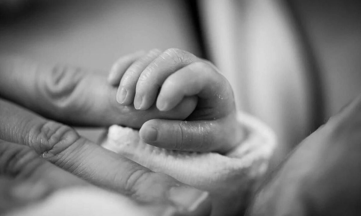 Διδυμότειχο: Αγωνία για το βρέφος που δάγκωσαν ποντίκια - Σοκάρουν οι αποκαλύψεις των γιατρών