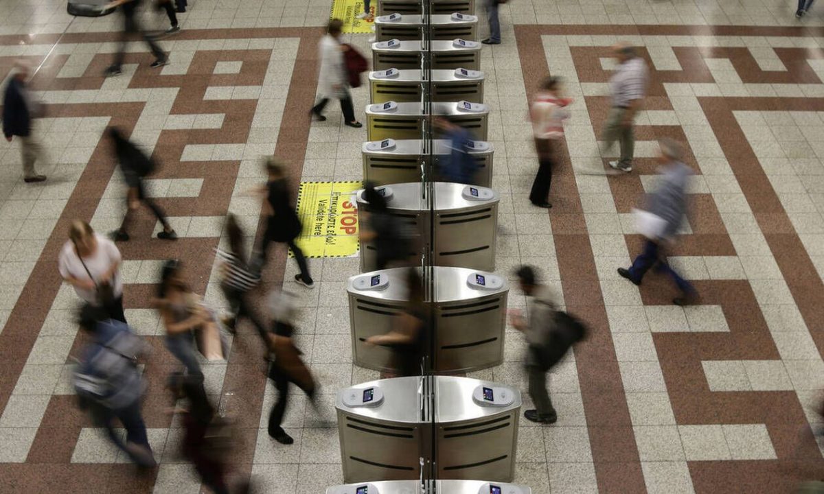 Μέσα Μεταφοράς: Πώς θα κινηθούν Χριστούγεννα και Πρωτοχρονιά