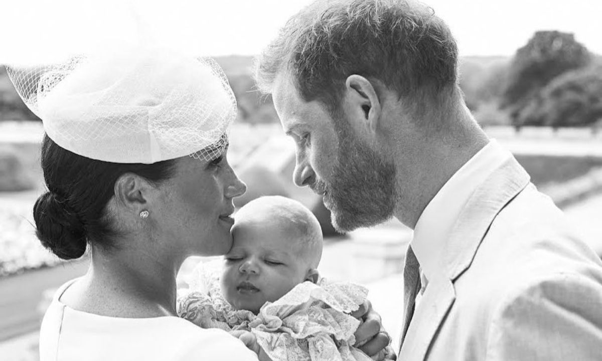 Το παλάτι χωρίζει τη Meghan Markle από τον Harry, κάνοντας μία γκάφα που δεν έχει προηγούμενο