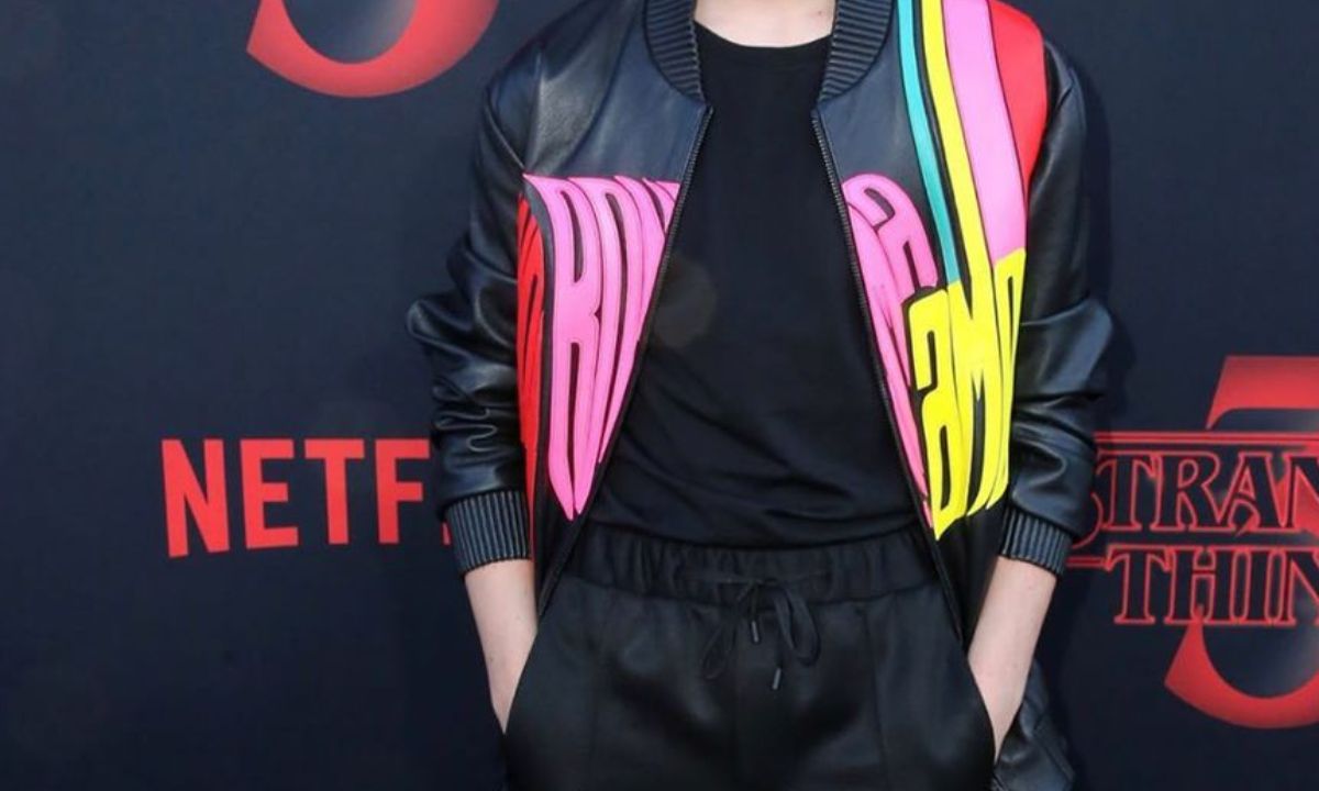Ηθοποιός του Stranger Things αποκάλυψε με ποια είναι ερωτευμένος και εμείς ουρλιάζουμε