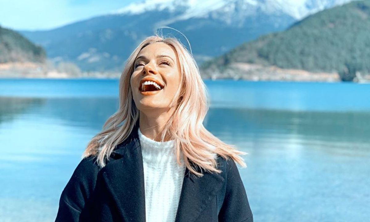 Quarantine throwback: Αγνώριστη η Ζέτα Μακρυπούλια πριν από 26 χρόνια