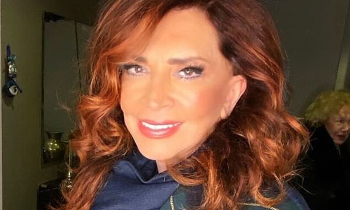 Ξέσπασε η Μιμή Ντενίση: Το μήνυμα όλο νόημα στο Facebook (Photos)