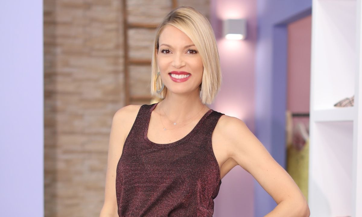 Βίκυ Καγιά: Είδαμε την κατάξανθη κόρη της και πάθαμε πλάκα- Η απίστευτη ομοιότητά τους