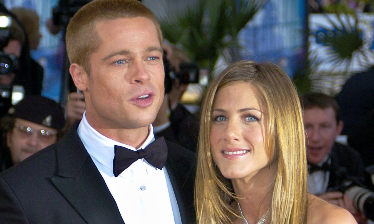 Η εκδίκηση της Jennifer Aniston στον Brad Pitt με τον γυναικά πρώην