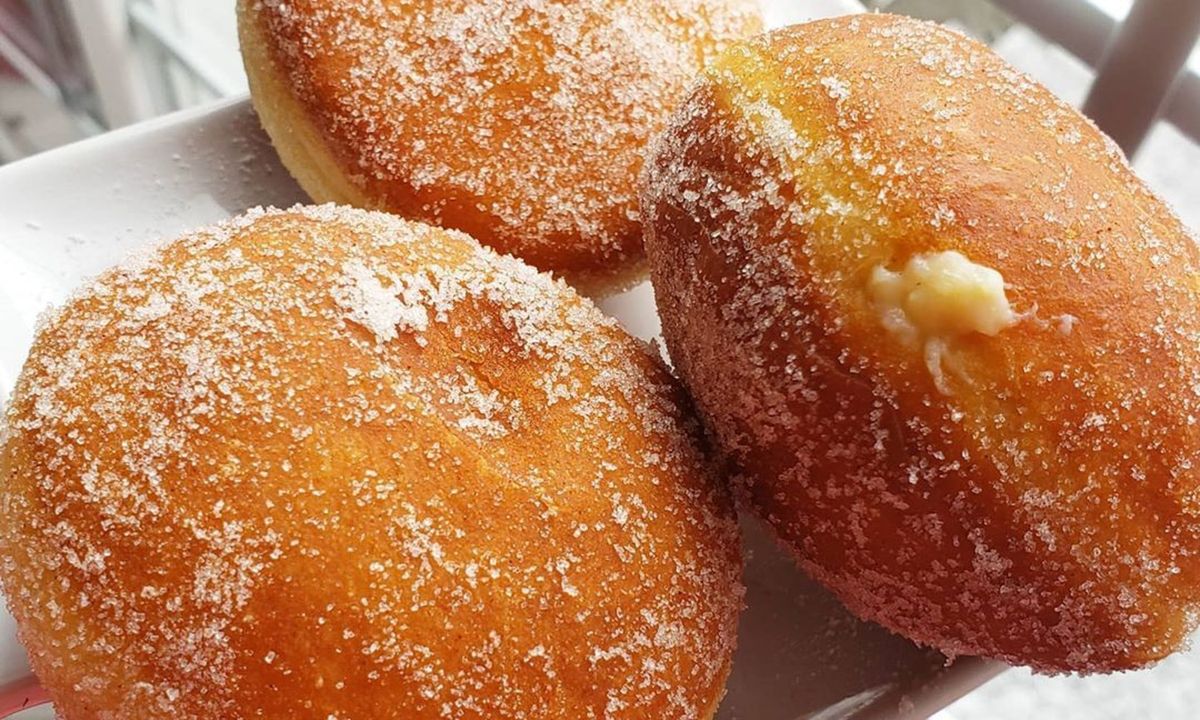 Bomboloni: τα ιταλικά γλυκάκια που τρώγονται με μανία