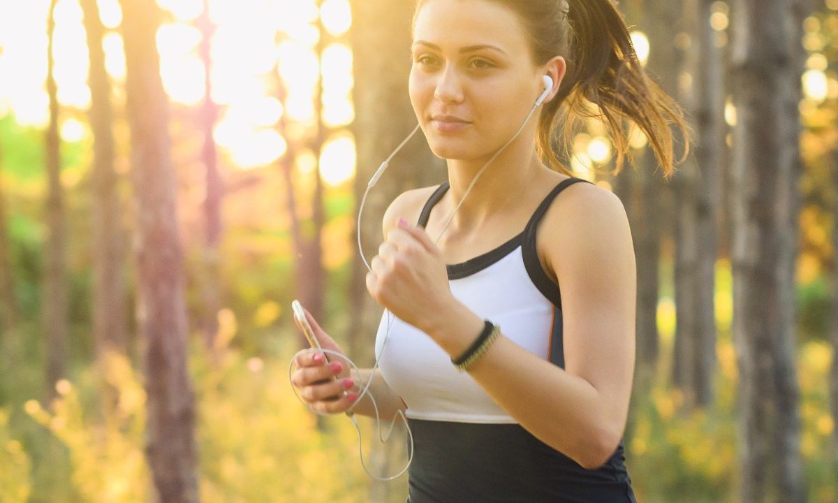 Πώς να γυμναστείς στο σπίτι μετά την καραντίνα που τα γυμναστήρια είναι κλειστά