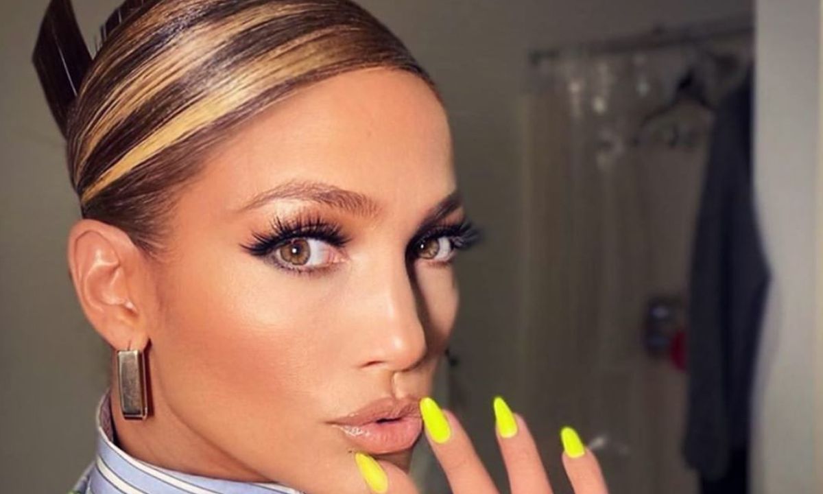 Jennifer Lopez: Οι φωτό που ανέβασε από το γυμναστήριο χωρίς photoshop, δείχνουν... όλη την αλήθεια