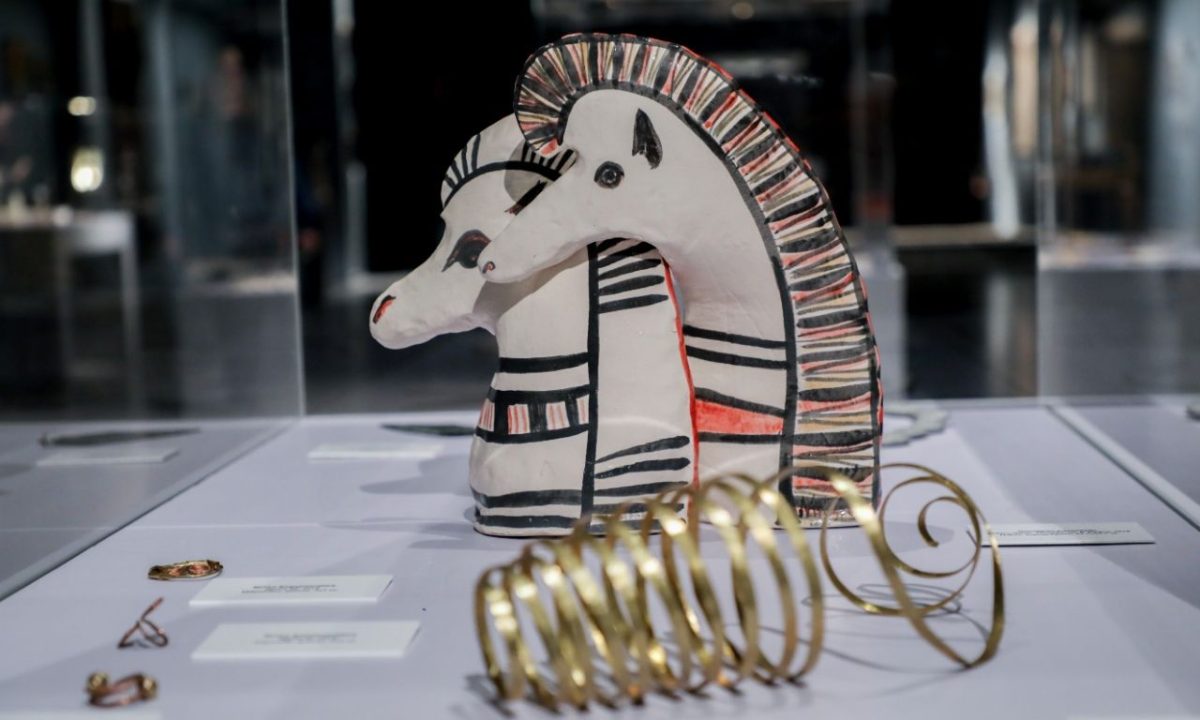 Το Ίδρυμα Μείζονος Ελληνισμού παρουσιάζει την εικονική περιήγηση στην έκθεση «ΔΙΑΧΡΟΝΙΕΣ»