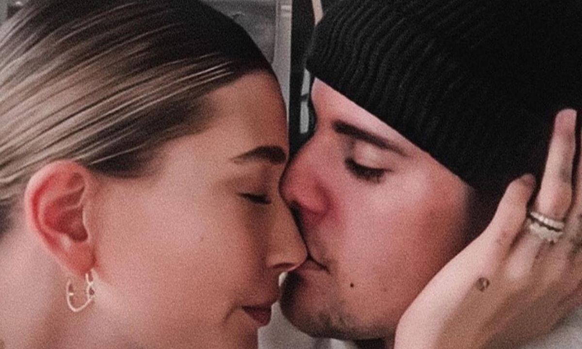 O Justin Bieber έβαψε τη Hailey και πρέπει να δεις το αποτέλεσμα