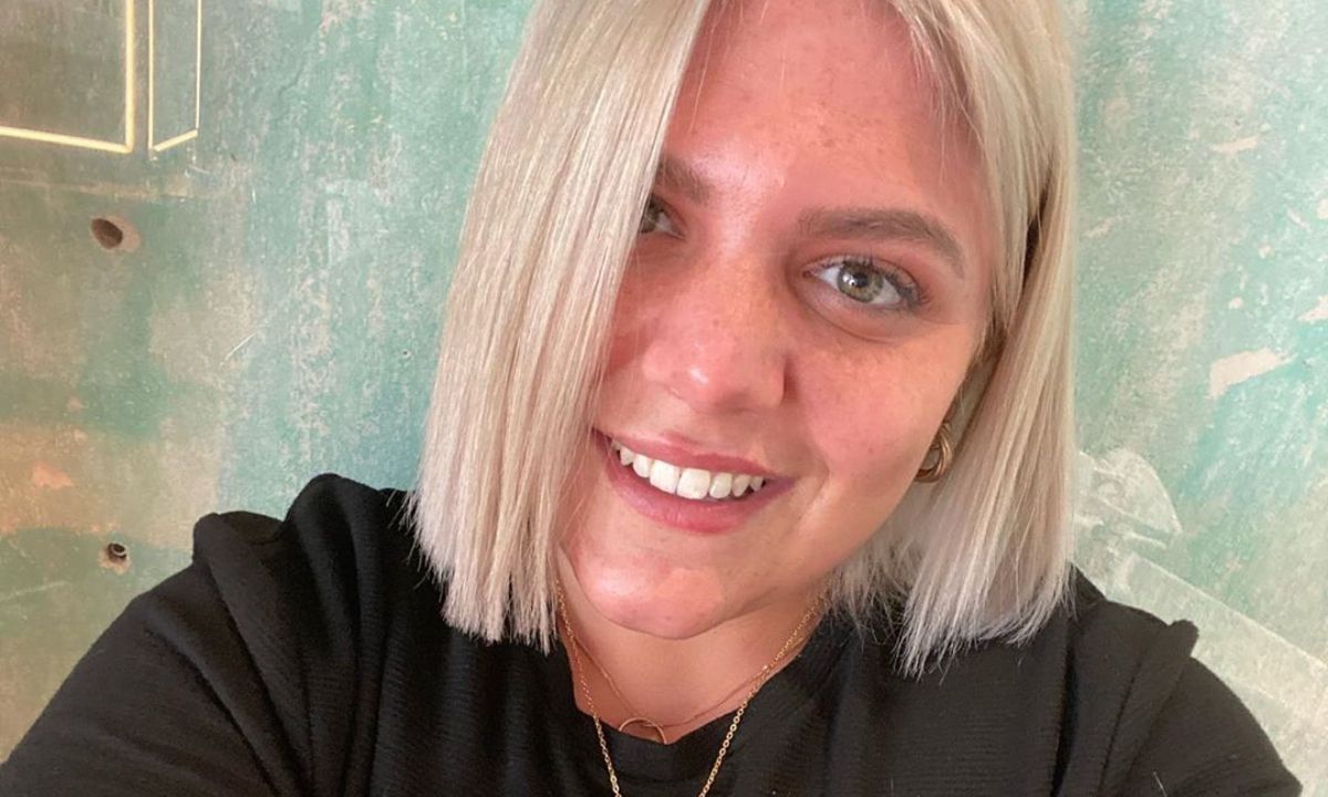 Η Δανάη Μπάρκα φόρεσε ένα super sexy mini φόρεμα και ήταν μία θεά