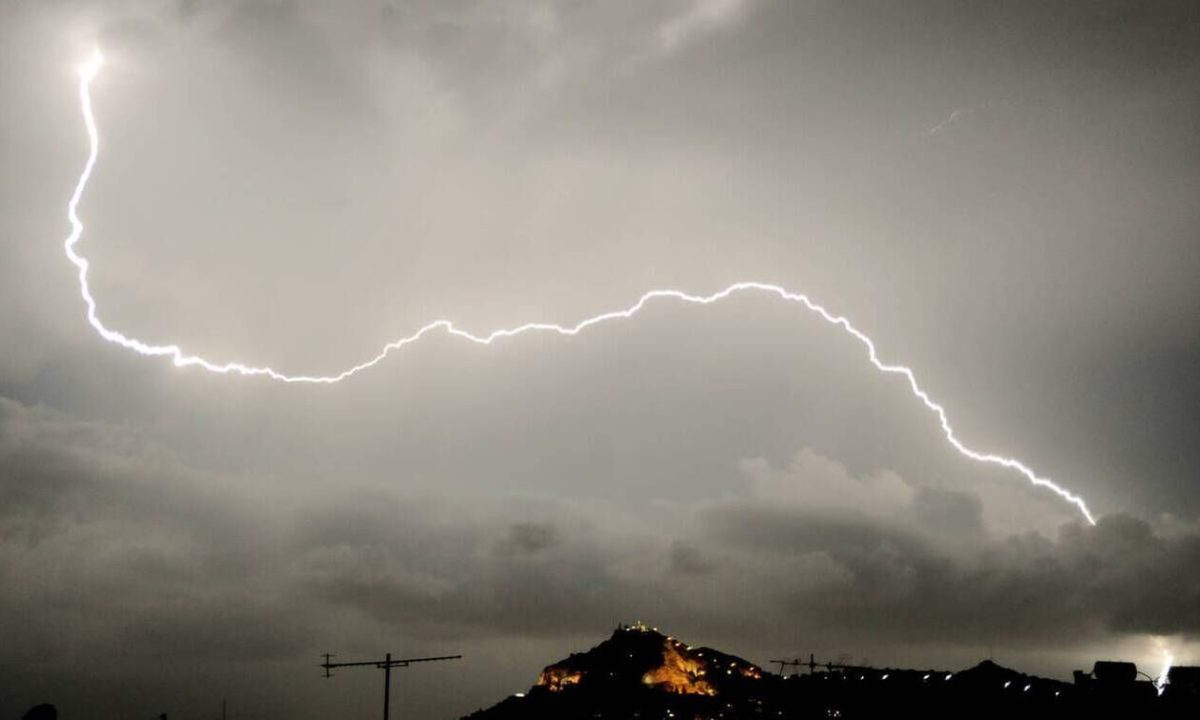 Έκτακτο δελτίο επιδείνωσης καιρού: Έρχονται βροχές και καταιγίδες