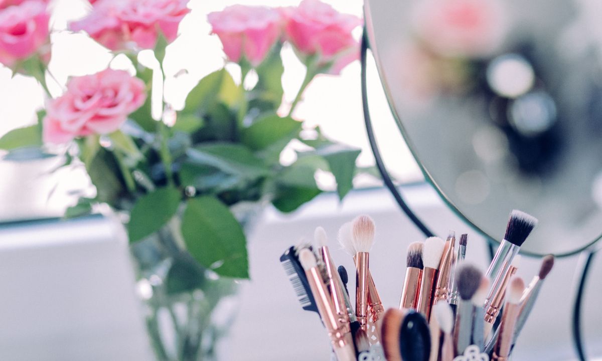 Δες πώς θα αγοράσεις τα σωστά πινέλα μακιγιάζ