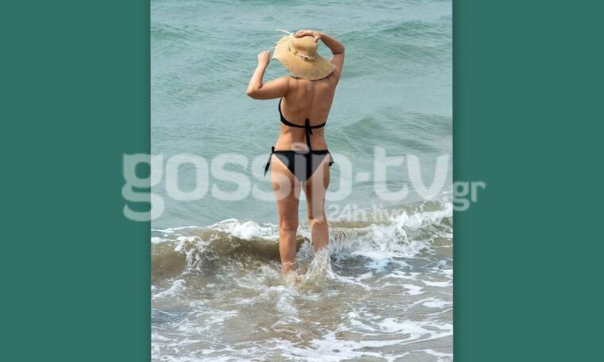 Κι όμως! Αυτό το κορμί ανήκει σε επώνυμη Ελληνίδα γιαγιά - Ίχνος κυτταρίτιδας!