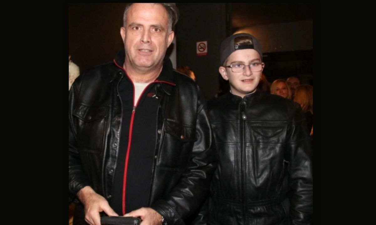 Πασχάλης Τσαρούχας: Ο γιος του μεγάλωσε και είναι κούκλος! Πάθαμε πλάκα!