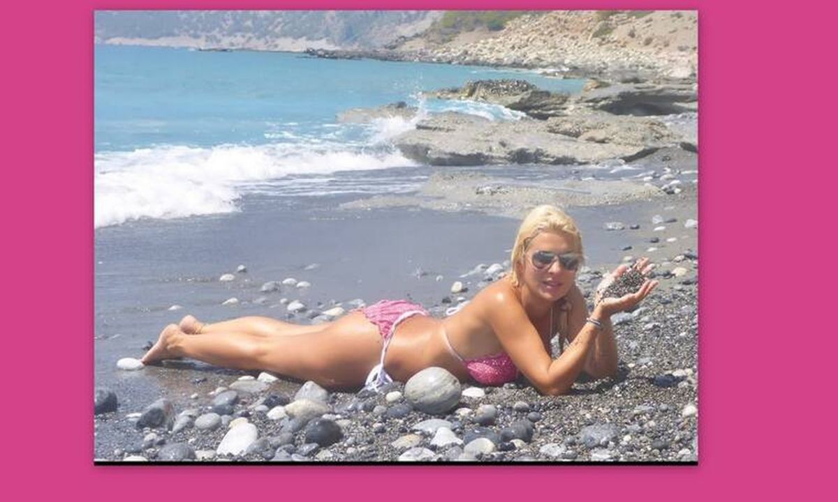 Ελένη Μενεγάκη: Τέλος τα ρετούς! Απόδειξη η νέα φώτο που την «καίει»!