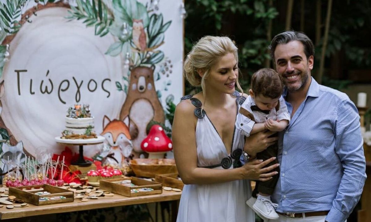 Μαντώ Γαστεράτου: Νέες φωτό από την παραμυθένια βάφτιση του γιου της (Pics)