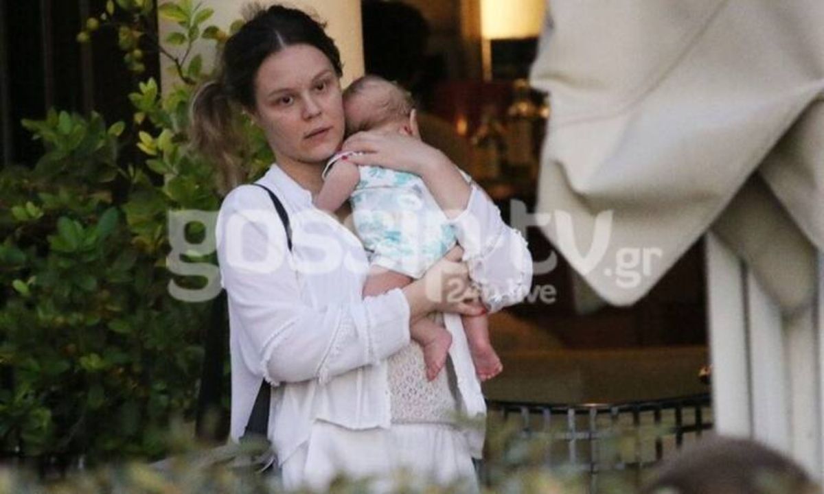 Γεωργία Αβασκαντήρα: Η τρυφερή αγκαλιά με τον γιο της μας έκανε να λιώσουμε