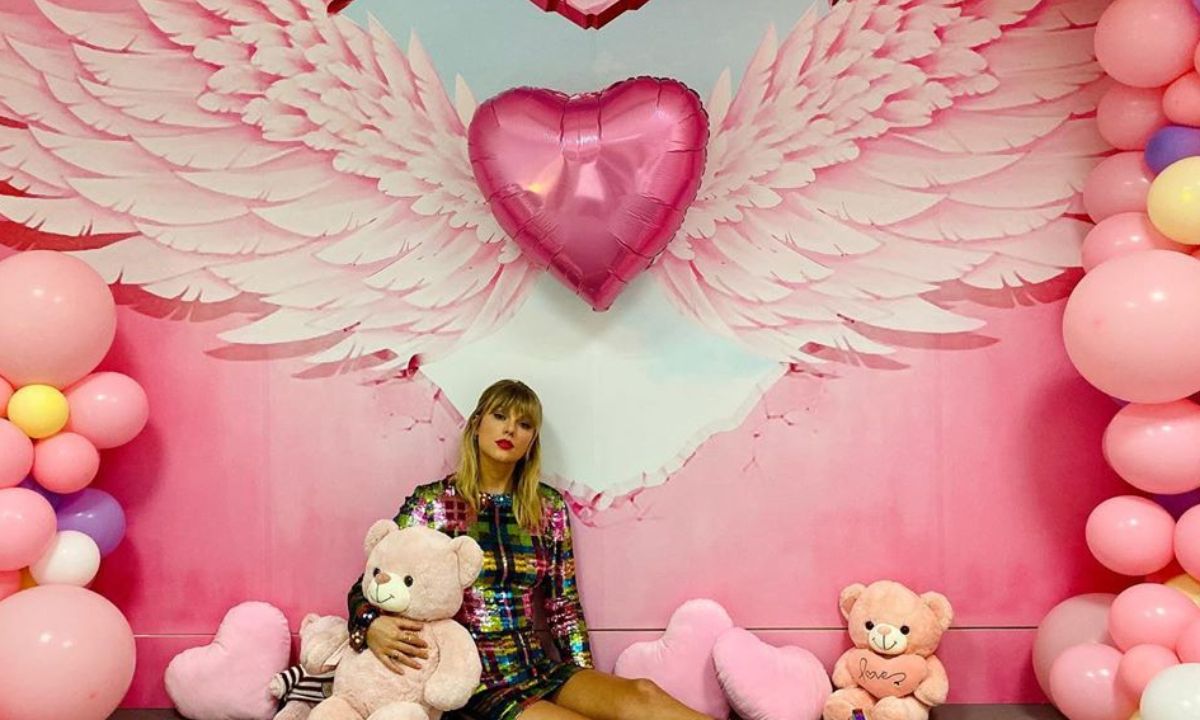 Το δώρο της Taylor Swift στο μωρό της Gigi Hadid είναι ό,τι πιο cute