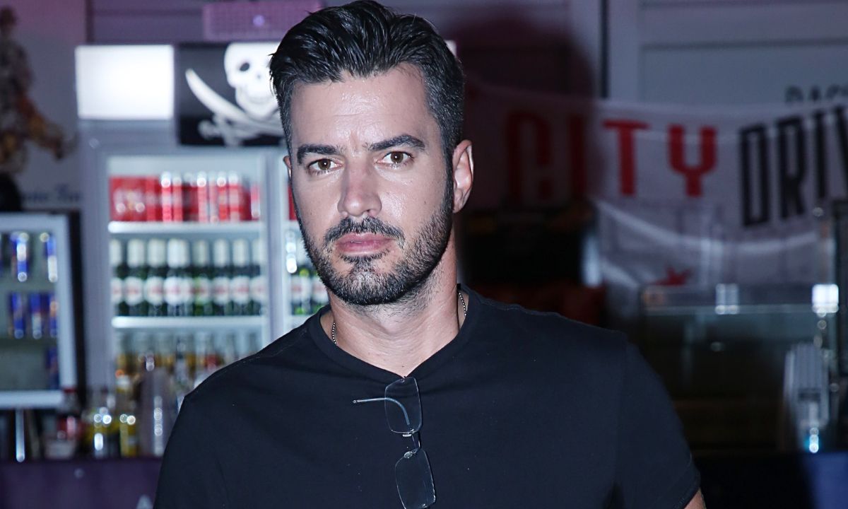 Γ. Τσιμιτσέλης: Δεν είναι ο μόνος ωραίος στο σόι! Έχεις δει τον αδελφό του;